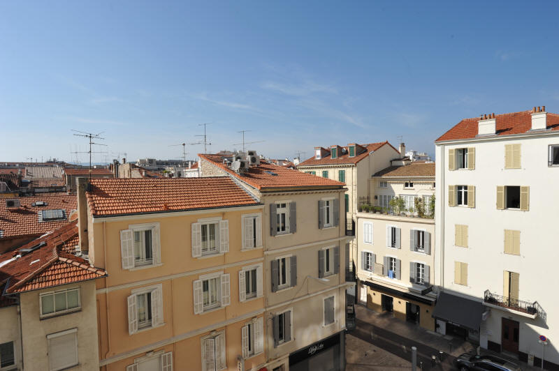 Cannes Ventes, appartements et villas en vente  Cannes, Mougins, Cap d'Antibes, Thoule, copyrights John and John Real Estate, photo Rf 161-01